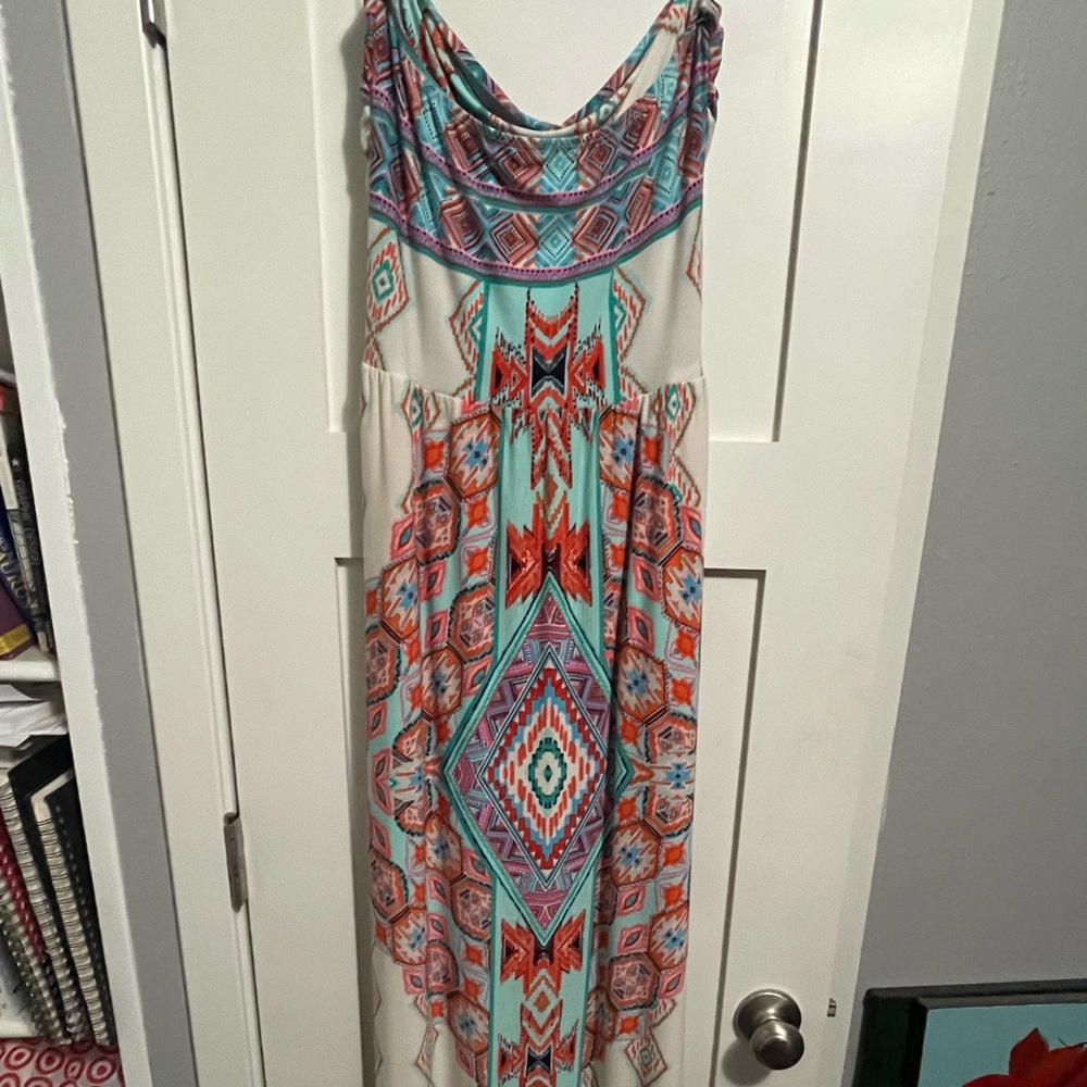 NWOT Tribal Print Maxi Dress